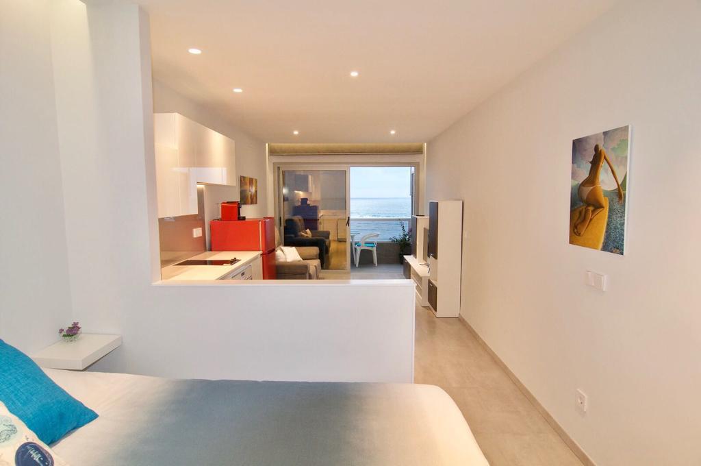 Appartamento Frontline With Blue Views Las Palmas de Gran Canaria Esterno foto
